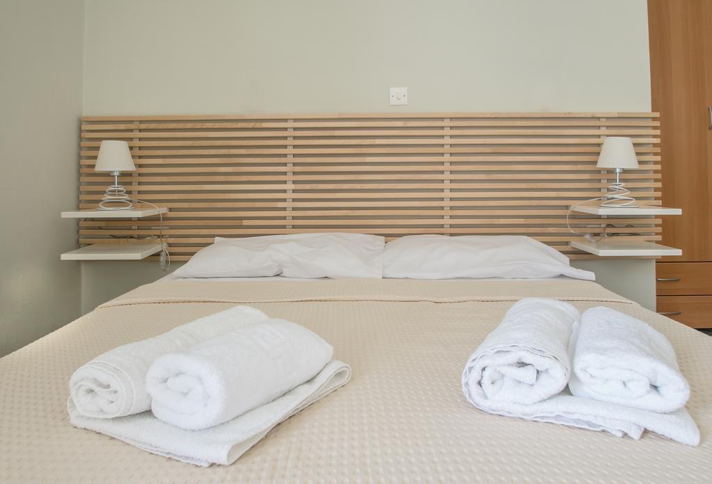 Remvi Aparthotel กาลิสซาส ภายนอก รูปภาพ